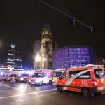 berlin-un-camion-fonce-dans-un-marche-de-noel-au-moins-9-morts